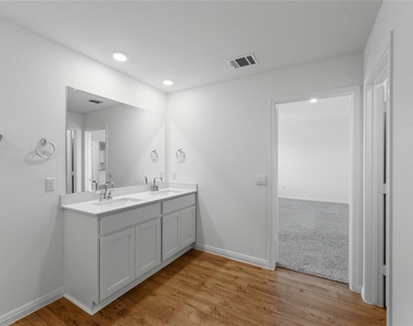 17197 Purple Top Ln - Photo Thumbnail 28