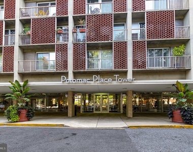 800 4th Street Sw - Photo Thumbnail 1