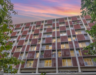 800 4th Street Sw - Photo Thumbnail 2