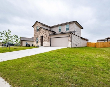 204 Lily Pond Trl - Photo Thumbnail 1