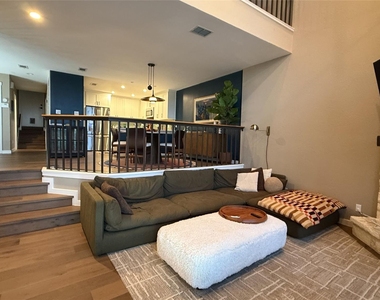 1321 Spyglass Dr - Photo Thumbnail 4