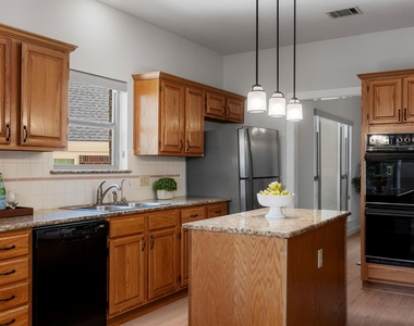 6304 Walebridge Ln - Photo Thumbnail 18