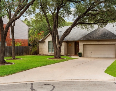 6304 Walebridge Ln - Photo Thumbnail 9