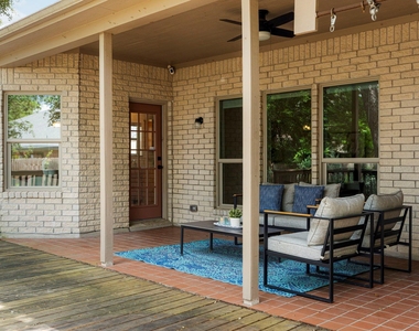 6304 Walebridge Ln - Photo Thumbnail 32