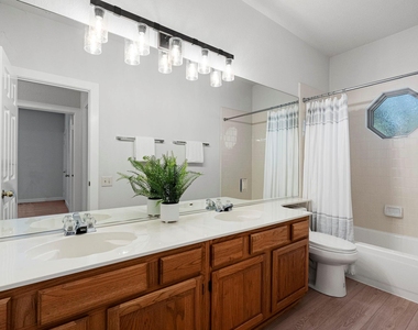 6304 Walebridge Ln - Photo Thumbnail 29