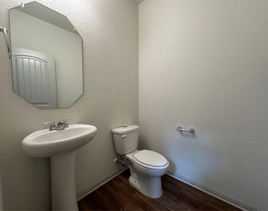 1440 Fairhaven Gtwy - Photo Thumbnail 20