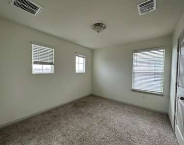1440 Fairhaven Gtwy - Photo Thumbnail 26