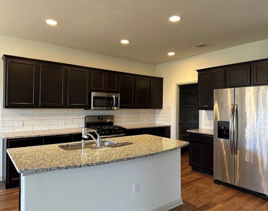 1440 Fairhaven Gtwy - Photo Thumbnail 6