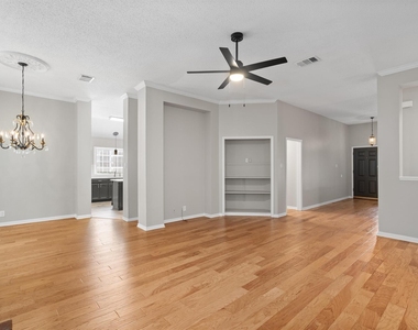 3503 Latimer Dr - Photo Thumbnail 4