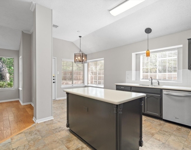3503 Latimer Dr - Photo Thumbnail 11