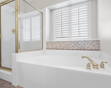 3503 Latimer Dr - Photo Thumbnail 20