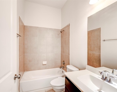 15517 Bended Knee Dr - Photo Thumbnail 24