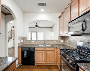 483 Mcgarity - Photo Thumbnail 10
