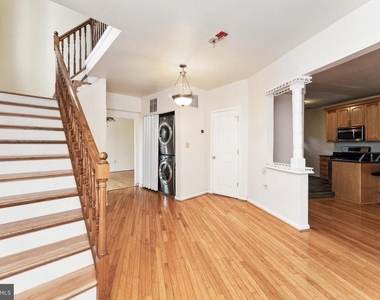725 Florida Avenue Ne - Photo Thumbnail 2