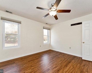 725 Florida Avenue Ne - Photo Thumbnail 23
