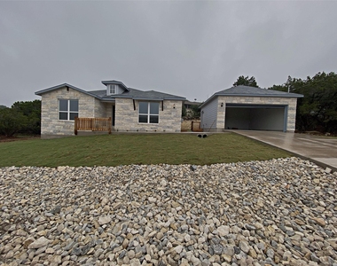 20915 Oak Dale Dr - Photo Thumbnail 1