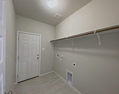 20915 Oak Dale Dr - Photo Thumbnail 24
