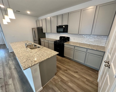 230 Olympic Dr - Photo Thumbnail 19
