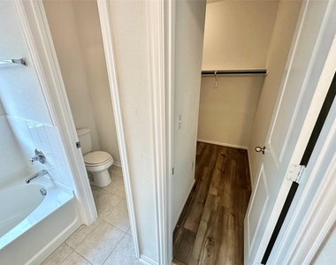 230 Olympic Dr - Photo Thumbnail 29