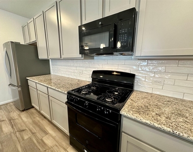 230 Olympic Dr - Photo Thumbnail 18