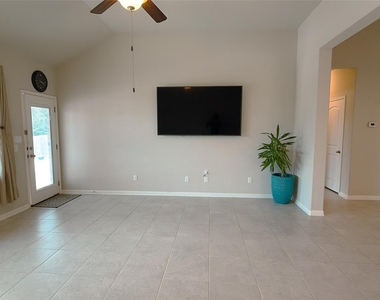 2743 Enza Ct - Photo Thumbnail 13