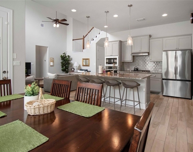 231 Village Oak Dr - Photo Thumbnail 10
