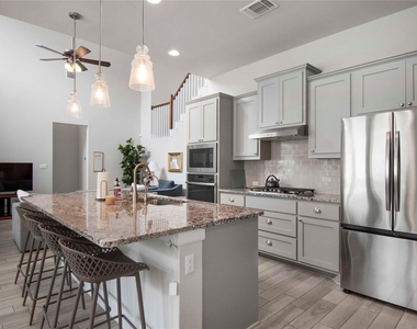 231 Village Oak Dr - Photo Thumbnail 11