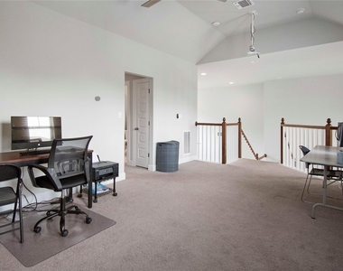231 Village Oak Dr - Photo Thumbnail 15