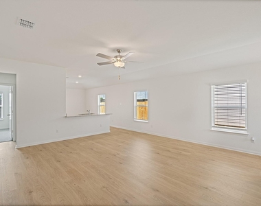 14704 Wahlbergs Way - Photo Thumbnail 4