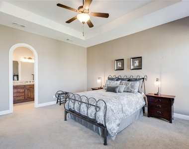 404 Bendito Way - Photo Thumbnail 8