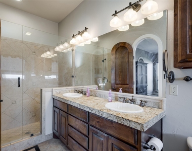 404 Bendito Way - Photo Thumbnail 11