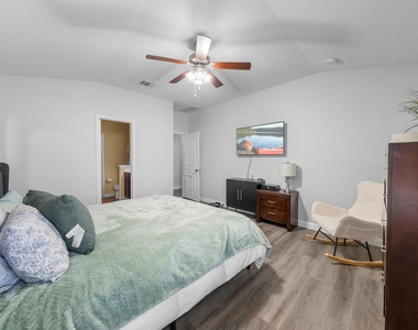 18329 Cumberland Gap St - Photo Thumbnail 18