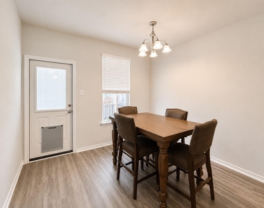 220 Pepperbark Loop - Photo Thumbnail 14