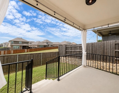 220 Pepperbark Loop - Photo Thumbnail 24