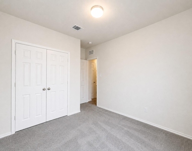 220 Pepperbark Loop - Photo Thumbnail 22