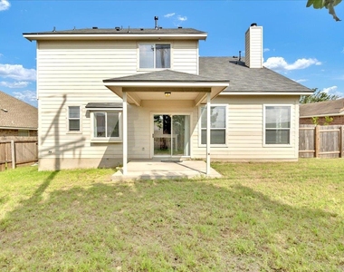 1402 Grafton Ln - Photo Thumbnail 20
