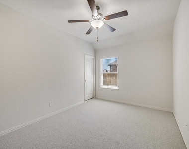 3316 Amerigo Pl - Photo Thumbnail 15