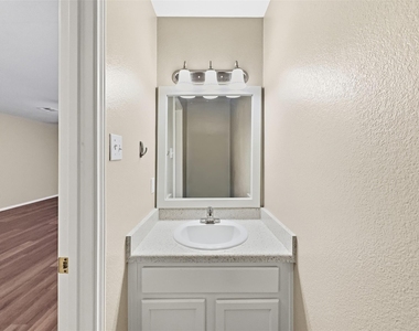 3112 Crownover St - Photo Thumbnail 31