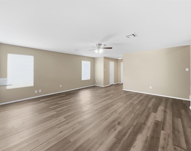 3112 Crownover St - Photo Thumbnail 4