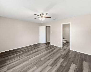 3112 Crownover St - Photo Thumbnail 19