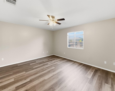 3112 Crownover St - Photo Thumbnail 17