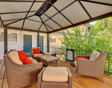 1725 Toomey Rd - Photo Thumbnail 10