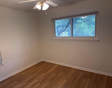 1901 Vallejo St - Photo Thumbnail 10