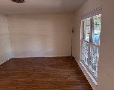 1901 Vallejo St - Photo Thumbnail 18