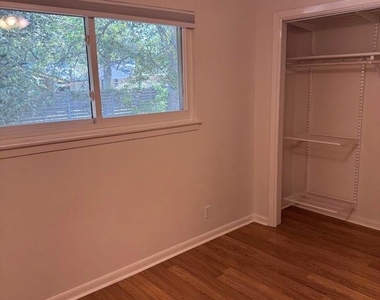 1901 Vallejo St - Photo Thumbnail 12