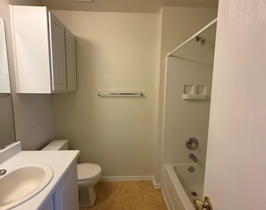 241 Carriage Way - Photo Thumbnail 13