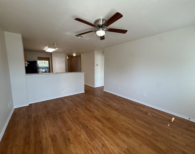 241 Carriage Way - Photo Thumbnail 5