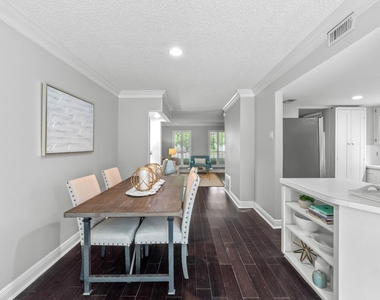 6109 Bullard Dr - Photo Thumbnail 12