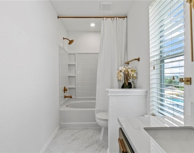 329 Prairie Verbena Dr - Photo Thumbnail 15