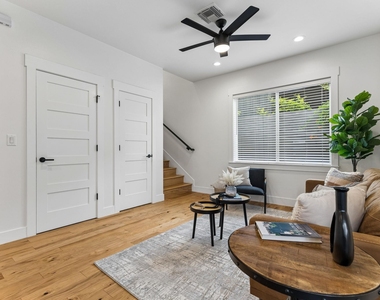 806 Philco Dr - Photo Thumbnail 16